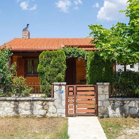 Ferienwohnung Wooden House In Ioannina Exterior foto
