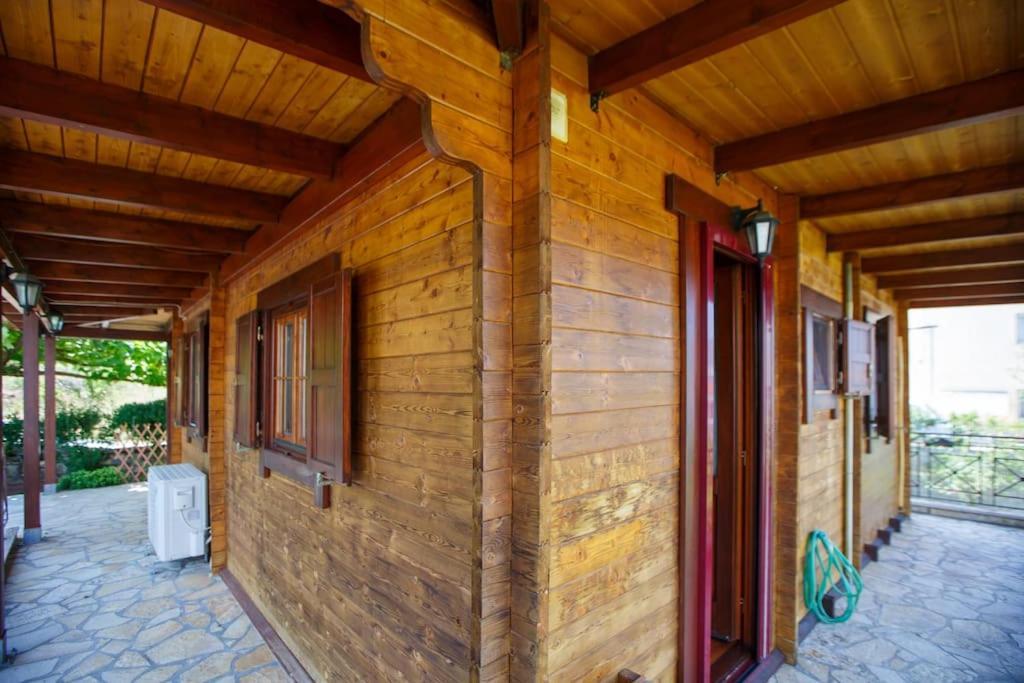 Ferienwohnung Wooden House In Ioannina Exterior foto
