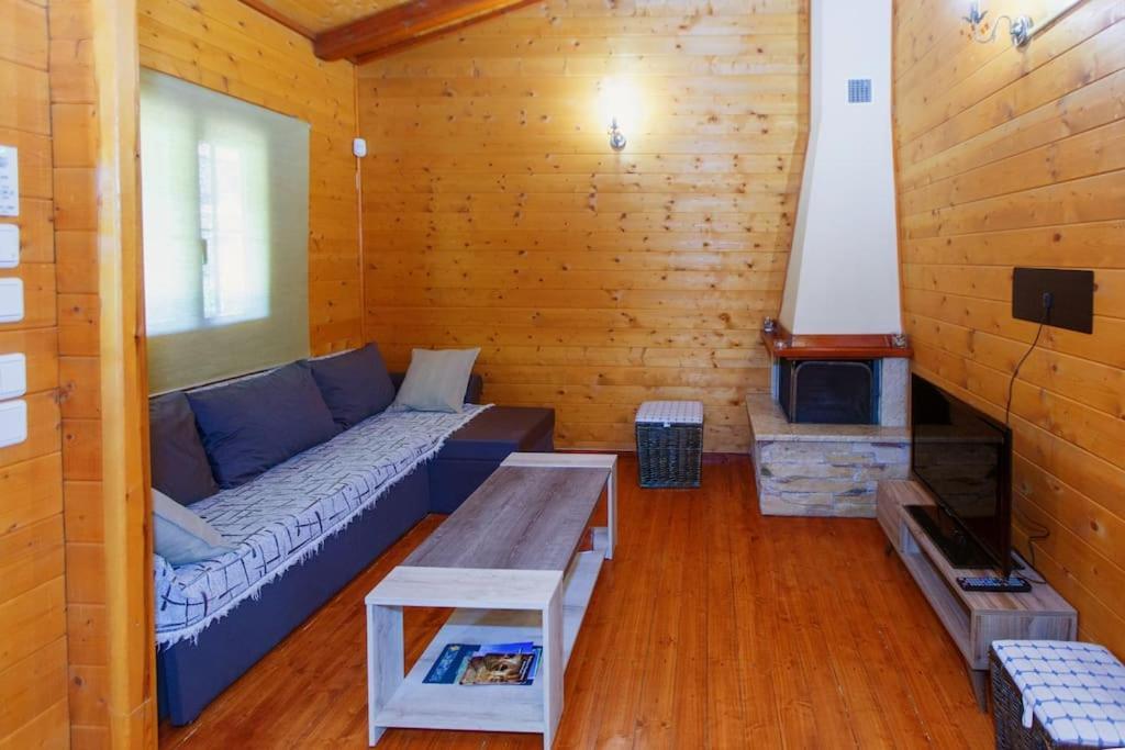 Ferienwohnung Wooden House In Ioannina Exterior foto